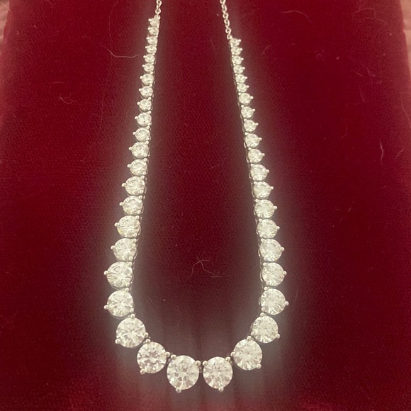 Jewelry - 16/18/20 inch it’s adjustable beautiful sterling silver with Swarovski crystals